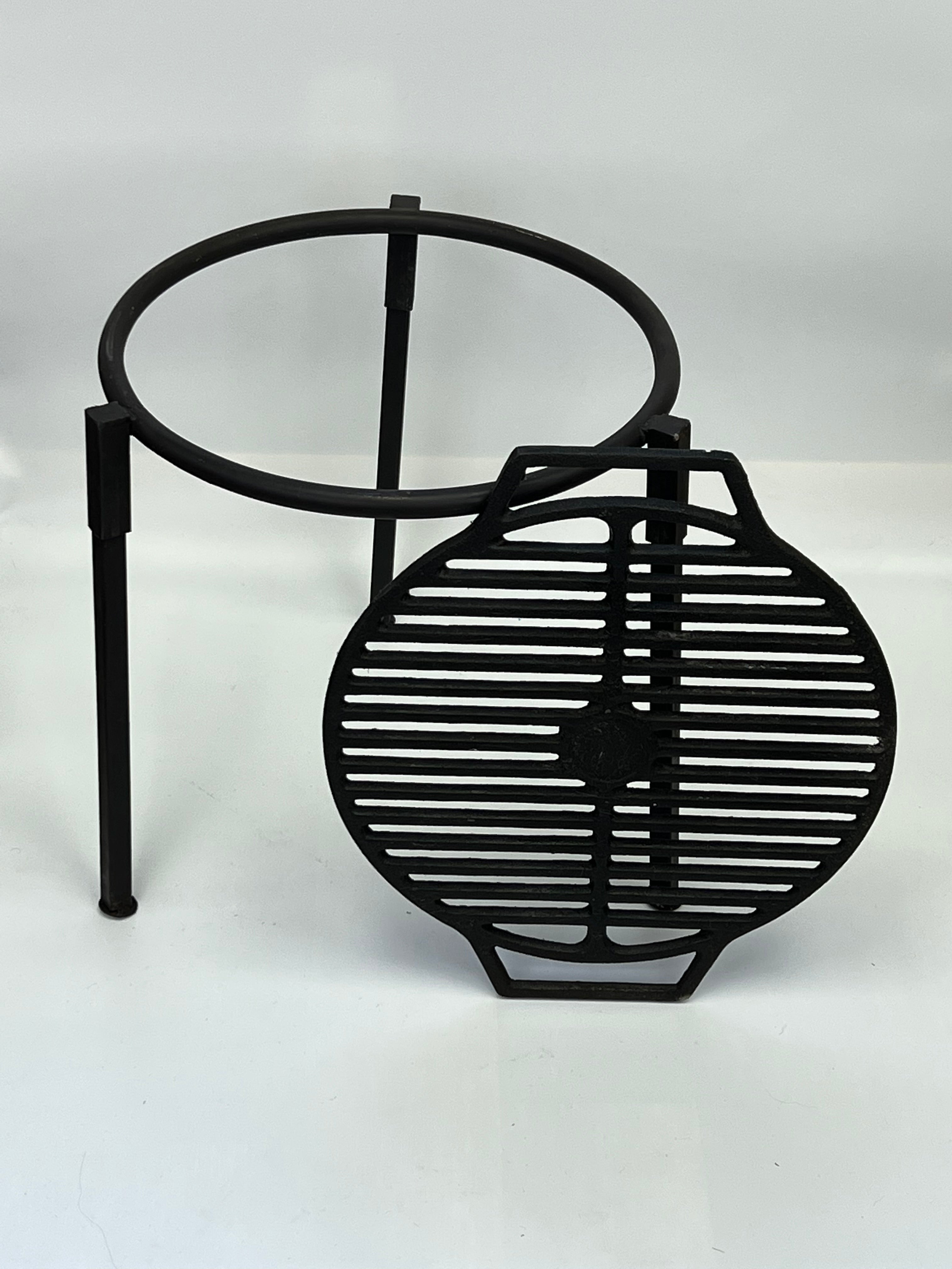 Cast iron Grate with Tripod combo
